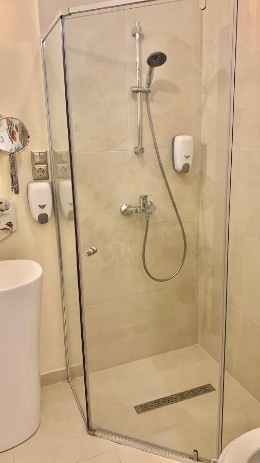 Modern Place To Stay-Self Check-In Nonstop 24H-Wifi Resita Exterior foto
