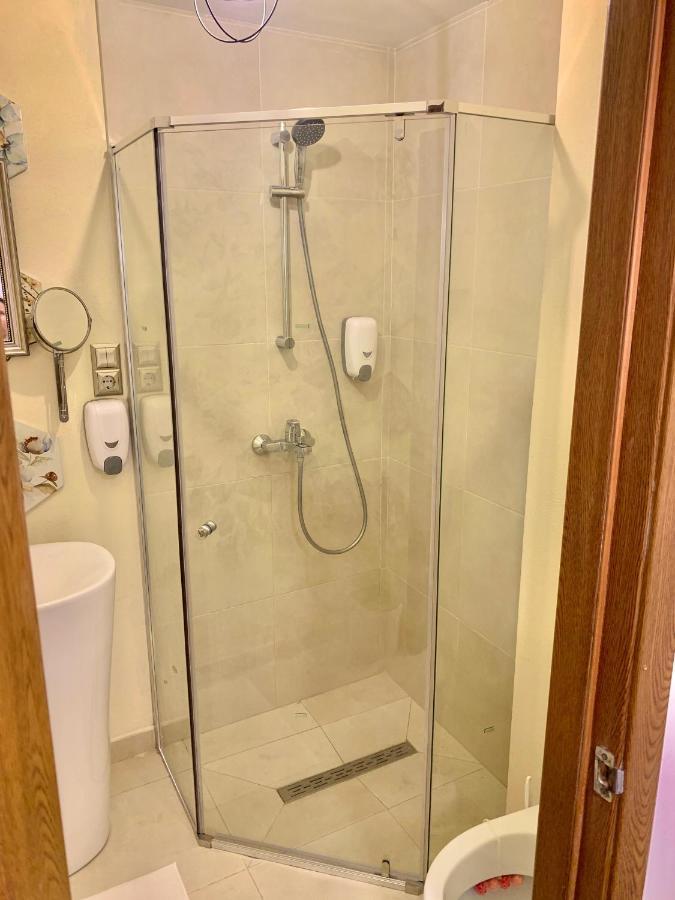 Modern Place To Stay-Self Check-In Nonstop 24H-Wifi Resita Exterior foto